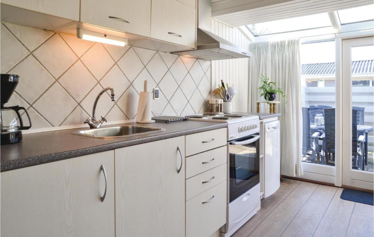 Beautiful Apartment In Vejers Strand With Wifi Buitenkant foto